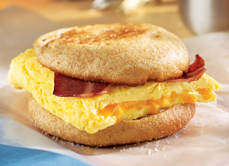 Spicy Bacon & Cheese Eggwich Recipe