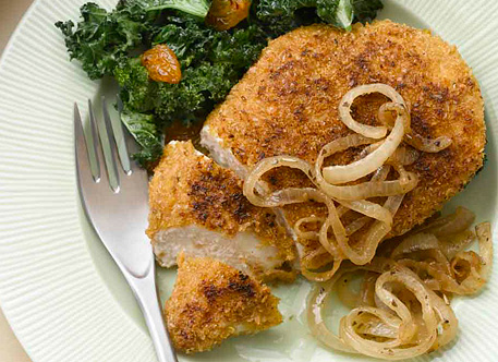 Crispy Flax-Coated Chicken with Golden Onions